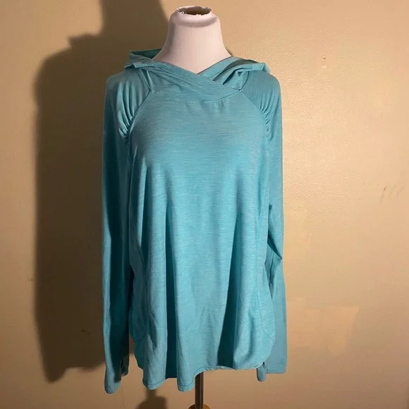 Blue athletic shirt - Picture 1 of 1